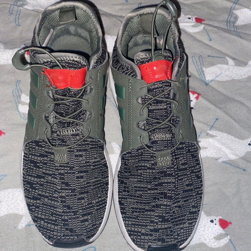 Adidas Sneakers